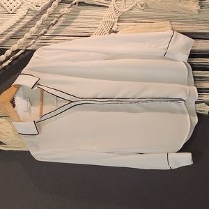 Liz Claiborne White Blouse with Black Trim, size small, NWOT
